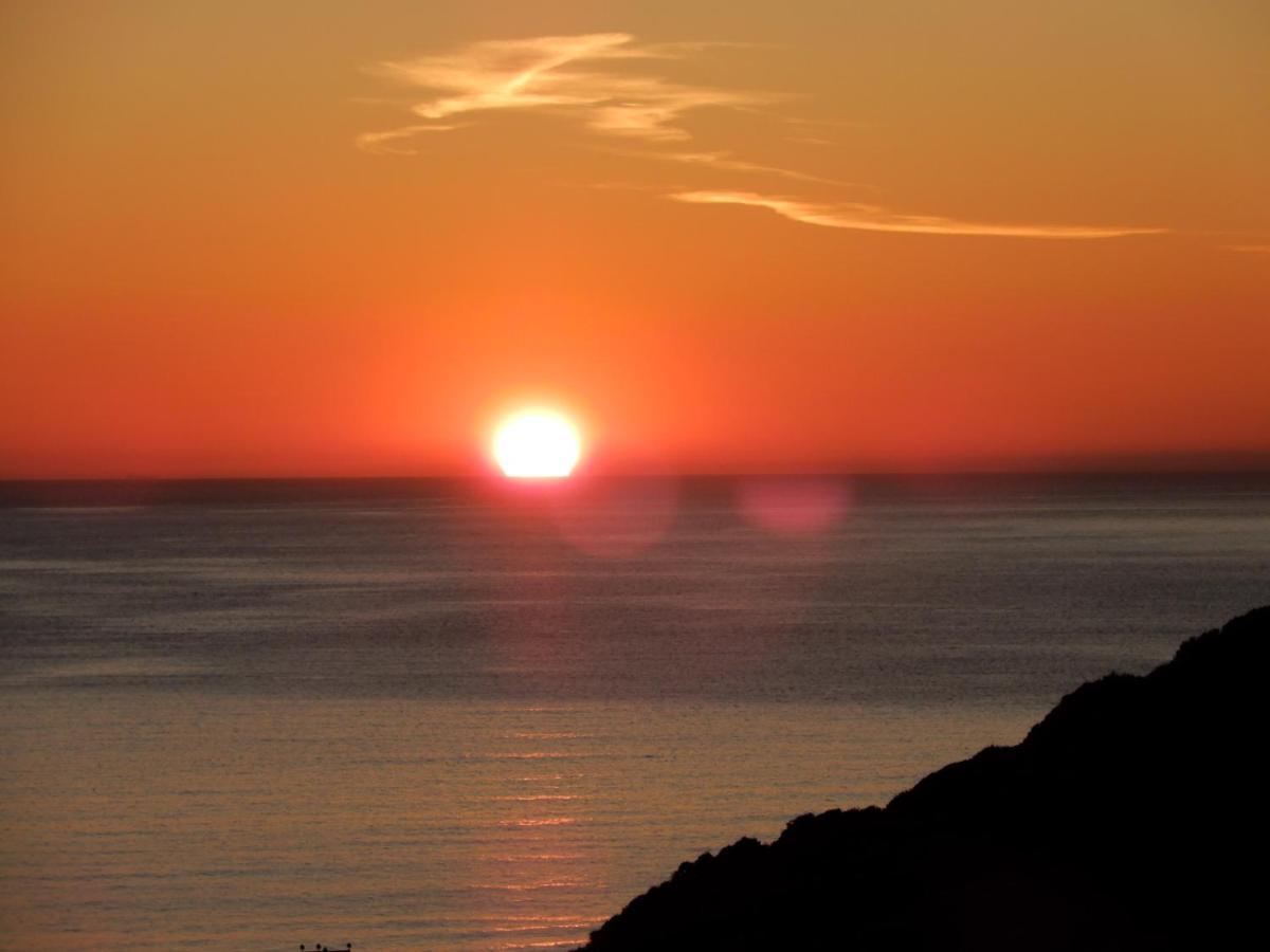 Апартаменты Απεραντο Γαλαζιο Agia Pelagia  Экстерьер фото